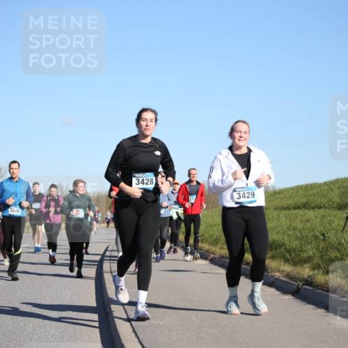 06.04.2025 - 44. Internationalen Wilhelmsburger Insellauf Jannik Wohlers http://msf.ph/oto/7616124 06.04.2025 09:36:59 Laufen 3666, 3428, 3429, 212 meine-sportfotos.de