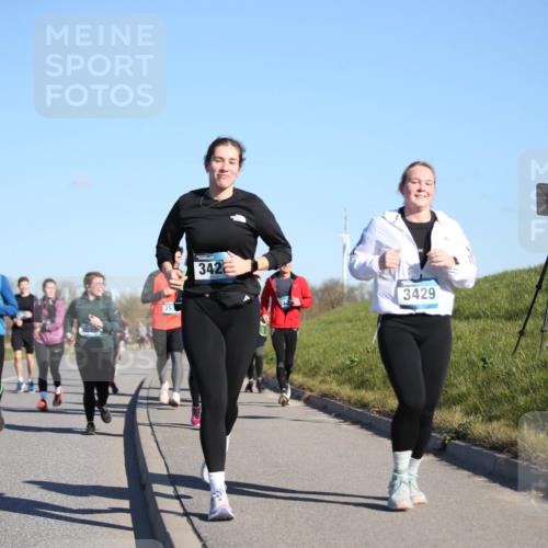 06.04.2025 - 44. Internationalen Wilhelmsburger Insellauf Jannik Wohlers http://msf.ph/oto/7616126 06.04.2025 09:36:59 Laufen 3666, 353, 342, 3429 meine-sportfotos.de