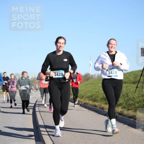 06.04.2025 - 44. Internationalen Wilhelmsburger Insellauf Jannik Wohlers http://msf.ph/oto/7616127 06.04.2025 09:36:59 Laufen 3666, 3530, 3428, 3429 meine-sportfotos.de