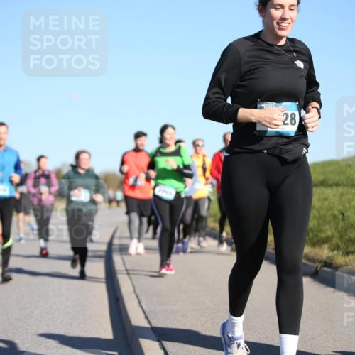 06.04.2025 - 44. Internationalen Wilhelmsburger Insellauf Jannik Wohlers http://msf.ph/oto/7616134 06.04.2025 09:37:00 Laufen 28, 34 meine-sportfotos.de