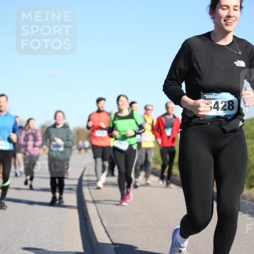 06.04.2025 - 44. Internationalen Wilhelmsburger Insellauf Jannik Wohlers http://msf.ph/oto/7616136 06.04.2025 09:37:01 Laufen 428 meine-sportfotos.de