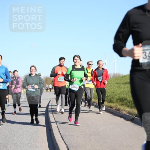 06.04.2025 - 44. Internationalen Wilhelmsburger Insellauf Jannik Wohlers http://msf.ph/oto/7616139 06.04.2025 09:37:01 Laufen 3666, 3530, 3969, 3517, 212, 342 meine-sportfotos.de