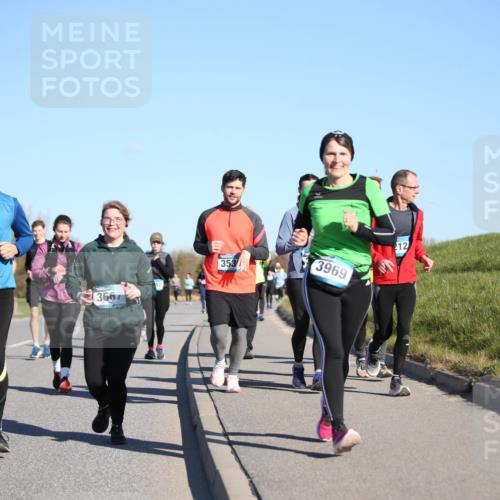06.04.2025 - 44. Internationalen Wilhelmsburger Insellauf Jannik Wohlers http://msf.ph/oto/7616146 06.04.2025 09:37:02 Laufen 3666, 3667, 353, 3969, 212 meine-sportfotos.de