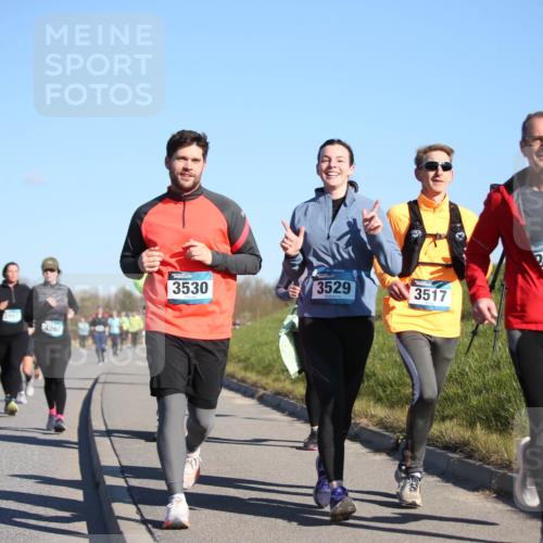 06.04.2025 - 44. Internationalen Wilhelmsburger Insellauf Jannik Wohlers http://msf.ph/oto/7616159 06.04.2025 09:37:04 Laufen 4367, 3530, 3529, 3517, 396 meine-sportfotos.de