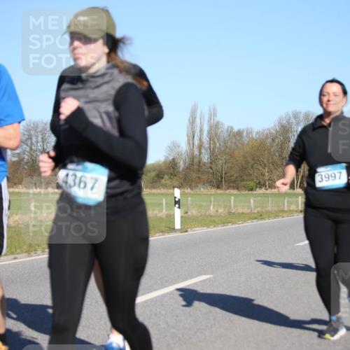06.04.2025 - 44. Internationalen Wilhelmsburger Insellauf Jannik Wohlers http://msf.ph/oto/7616177 06.04.2025 09:37:08 Laufen 4131, 4367, 3997, 49, 3473 meine-sportfotos.de