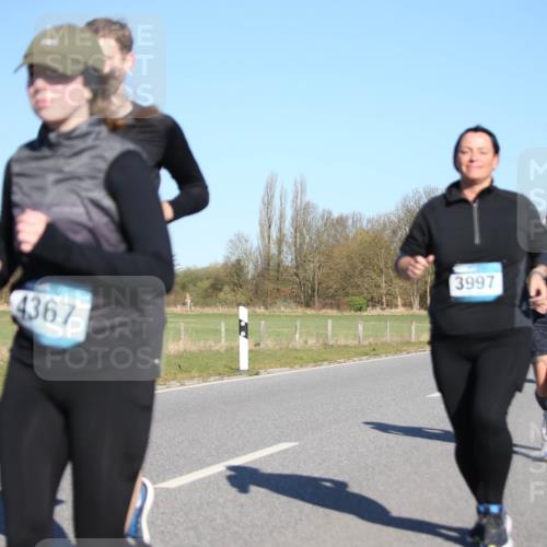 06.04.2025 - 44. Internationalen Wilhelmsburger Insellauf Jannik Wohlers http://msf.ph/oto/7616178 06.04.2025 09:37:08 Laufen 31, 4367, 3997, 149, 3473 meine-sportfotos.de