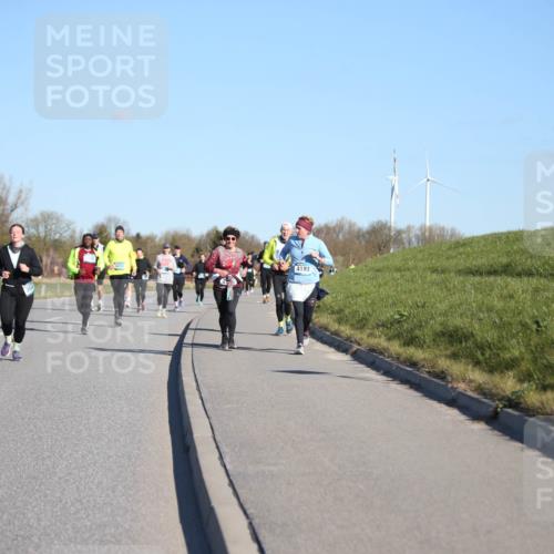 06.04.2025 - 44. Internationalen Wilhelmsburger Insellauf Jannik Wohlers http://msf.ph/oto/7616214 06.04.2025 09:37:20 Laufen 4193 meine-sportfotos.de