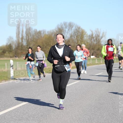 06.04.2025 - 44. Internationalen Wilhelmsburger Insellauf Jannik Wohlers http://msf.ph/oto/7616226 06.04.2025 09:37:23 Laufen 350, 3500, 5106, 365 meine-sportfotos.de