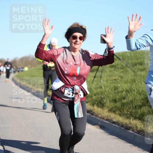 06.04.2025 - 44. Internationalen Wilhelmsburger Insellauf Jannik Wohlers http://msf.ph/oto/7616247 06.04.2025 09:37:25 Laufen 4193 meine-sportfotos.de