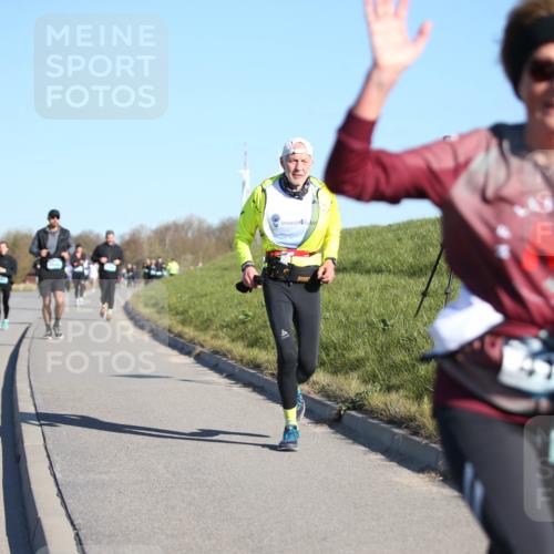 06.04.2025 - 44. Internationalen Wilhelmsburger Insellauf Jannik Wohlers http://msf.ph/oto/7616248 06.04.2025 09:37:26 Laufen 3655, 5189, 4 meine-sportfotos.de