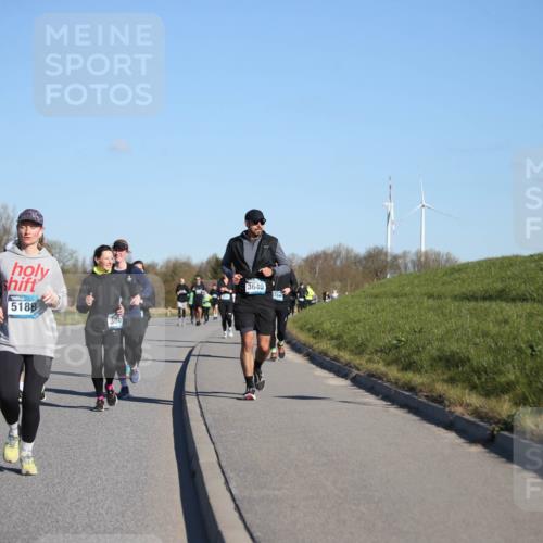 06.04.2025 - 44. Internationalen Wilhelmsburger Insellauf Jannik Wohlers http://msf.ph/oto/7616261 06.04.2025 09:37:29 Laufen 5189, 3641, 3640 meine-sportfotos.de
