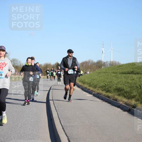 06.04.2025 - 44. Internationalen Wilhelmsburger Insellauf Jannik Wohlers http://msf.ph/oto/7616263 06.04.2025 09:37:30 Laufen 189, 364, 3640 meine-sportfotos.de