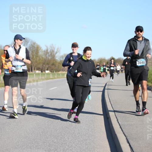 06.04.2025 - 44. Internationalen Wilhelmsburger Insellauf Jannik Wohlers http://msf.ph/oto/7616271 06.04.2025 09:37:31 Laufen 3642, 3640 meine-sportfotos.de