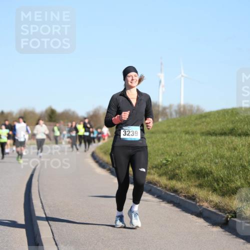 06.04.2025 - 44. Internationalen Wilhelmsburger Insellauf Jannik Wohlers http://msf.ph/oto/7616320 06.04.2025 09:37:39 Laufen 3239 meine-sportfotos.de