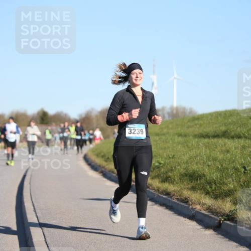 06.04.2025 - 44. Internationalen Wilhelmsburger Insellauf Jannik Wohlers http://msf.ph/oto/7616322 06.04.2025 09:37:40 Laufen 3239 meine-sportfotos.de