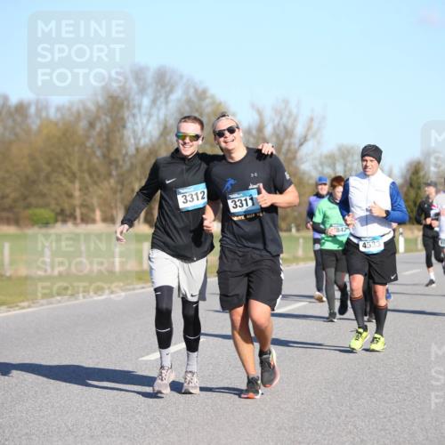 06.04.2025 - 44. Internationalen Wilhelmsburger Insellauf Jannik Wohlers http://msf.ph/oto/7616328 06.04.2025 09:37:48 Laufen 3312, 3311, 842, 4533, 419, 4483 meine-sportfotos.de