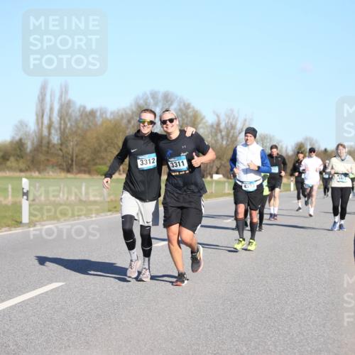 06.04.2025 - 44. Internationalen Wilhelmsburger Insellauf Jannik Wohlers http://msf.ph/oto/7616337 06.04.2025 09:37:48 Laufen 3312, 3311, 4533 meine-sportfotos.de