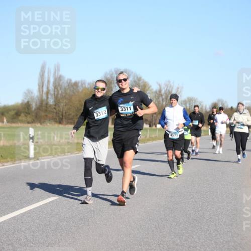06.04.2025 - 44. Internationalen Wilhelmsburger Insellauf Jannik Wohlers http://msf.ph/oto/7616340 06.04.2025 09:37:49 Laufen 3312, 3311, 4533 meine-sportfotos.de
