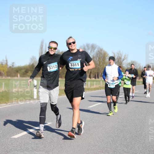 06.04.2025 - 44. Internationalen Wilhelmsburger Insellauf Jannik Wohlers http://msf.ph/oto/7616344 06.04.2025 09:37:49 Laufen 3312, 3311, 4533, 3843 meine-sportfotos.de