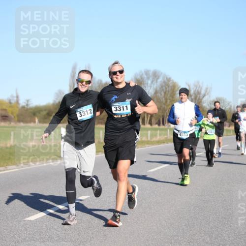 06.04.2025 - 44. Internationalen Wilhelmsburger Insellauf Jannik Wohlers http://msf.ph/oto/7616345 06.04.2025 09:37:49 Laufen 3312, 3311, 4533, 842, 3843, 4483 meine-sportfotos.de