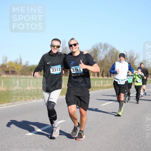 06.04.2025 - 44. Internationalen Wilhelmsburger Insellauf Jannik Wohlers http://msf.ph/oto/7616347 06.04.2025 09:37:50 Laufen 3312, 3311, 3842, 3843, 4533, 4198, 4483 meine-sportfotos.de