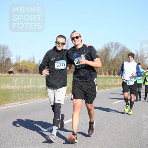 06.04.2025 - 44. Internationalen Wilhelmsburger Insellauf Jannik Wohlers http://msf.ph/oto/7616349 06.04.2025 09:37:50 Laufen 3312, 33, 4533, 384, 3843 meine-sportfotos.de
