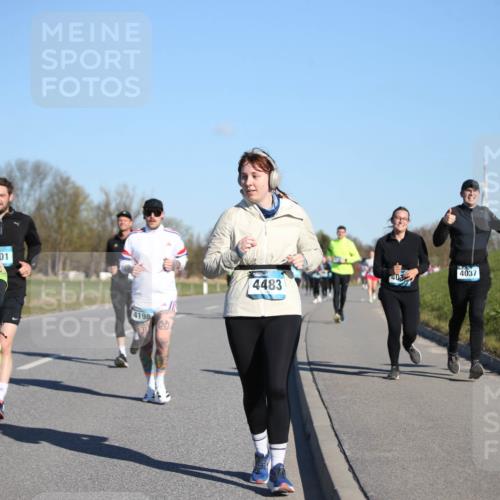 06.04.2025 - 44. Internationalen Wilhelmsburger Insellauf Jannik Wohlers http://msf.ph/oto/7616363 06.04.2025 09:37:54 Laufen 3842, 01, 3843, 4198, 4483, 4037 meine-sportfotos.de