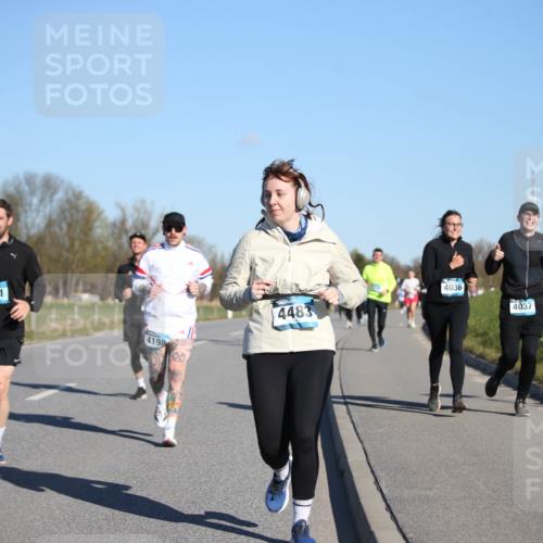 06.04.2025 - 44. Internationalen Wilhelmsburger Insellauf Jannik Wohlers http://msf.ph/oto/7616365 06.04.2025 09:37:54 Laufen 3842, 3843, 01, 4198, 4483, 4036, 4037 meine-sportfotos.de