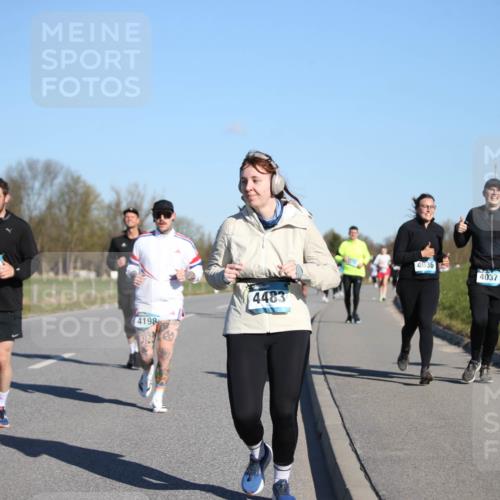 06.04.2025 - 44. Internationalen Wilhelmsburger Insellauf Jannik Wohlers http://msf.ph/oto/7616366 06.04.2025 09:37:54 Laufen 3842, 101, 3843, 4198, 4483, 4036, 4037 meine-sportfotos.de