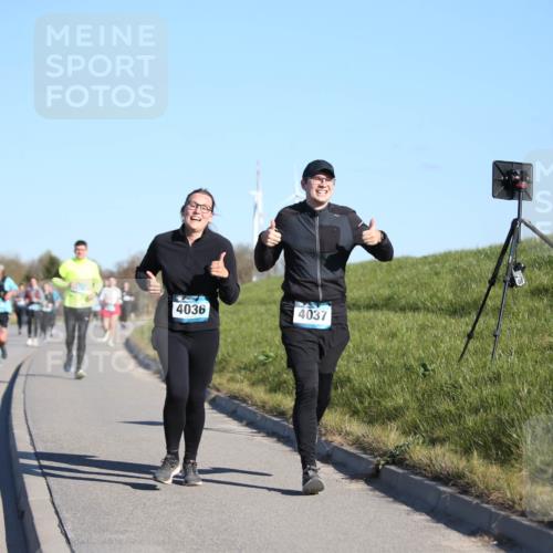 06.04.2025 - 44. Internationalen Wilhelmsburger Insellauf Jannik Wohlers http://msf.ph/oto/7616371 06.04.2025 09:37:55 Laufen 4036, 4037 meine-sportfotos.de