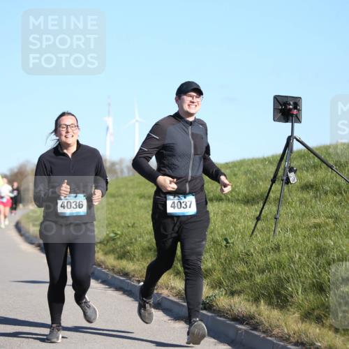 06.04.2025 - 44. Internationalen Wilhelmsburger Insellauf Jannik Wohlers http://msf.ph/oto/7616375 06.04.2025 09:37:55 Laufen 4036, 4037 meine-sportfotos.de