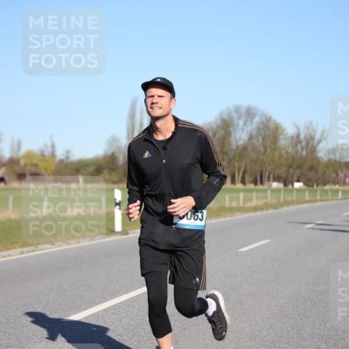 06.04.2025 - 44. Internationalen Wilhelmsburger Insellauf Jannik Wohlers http://msf.ph/oto/7616381 06.04.2025 09:37:58 Laufen 063, 1746 meine-sportfotos.de