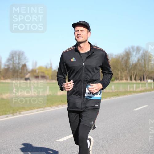 06.04.2025 - 44. Internationalen Wilhelmsburger Insellauf Jannik Wohlers http://msf.ph/oto/7616385 06.04.2025 09:37:58 Laufen  meine-sportfotos.de