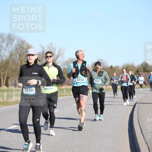 06.04.2025 - 44. Internationalen Wilhelmsburger Insellauf Jannik Wohlers http://msf.ph/oto/7616395 06.04.2025 09:38:02 Laufen 3740, 4162, 3094 meine-sportfotos.de