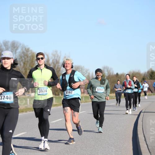 06.04.2025 - 44. Internationalen Wilhelmsburger Insellauf Jannik Wohlers http://msf.ph/oto/7616401 06.04.2025 09:38:02 Laufen 3740, 3934, 3094, 4023, 4162, 4119, 3330 meine-sportfotos.de
