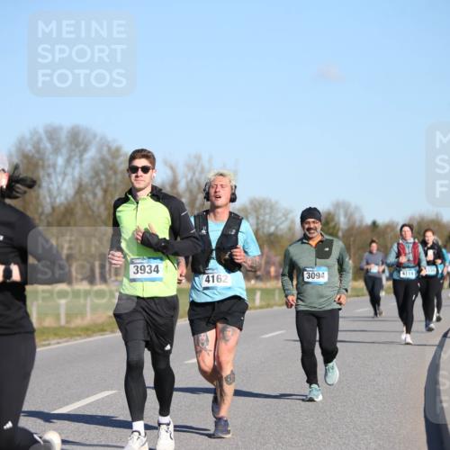 06.04.2025 - 44. Internationalen Wilhelmsburger Insellauf Jannik Wohlers http://msf.ph/oto/7616403 06.04.2025 09:38:03 Laufen 3740, 3934, 4162, 3094, 4119 meine-sportfotos.de