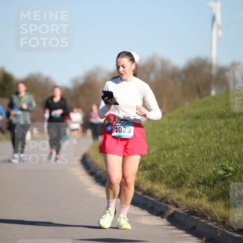 06.04.2025 - 44. Internationalen Wilhelmsburger Insellauf Jannik Wohlers http://msf.ph/oto/7616416 06.04.2025 09:38:06 Laufen 4023 meine-sportfotos.de