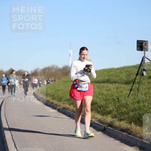 06.04.2025 - 44. Internationalen Wilhelmsburger Insellauf Jannik Wohlers http://msf.ph/oto/7616429 06.04.2025 09:38:09 Laufen 4119, 4023 meine-sportfotos.de