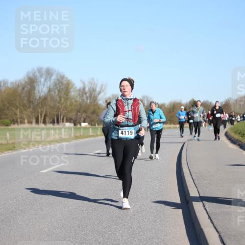 06.04.2025 - 44. Internationalen Wilhelmsburger Insellauf Jannik Wohlers http://msf.ph/oto/7616430 06.04.2025 09:38:10 Laufen 4119, 4343 meine-sportfotos.de