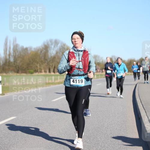 06.04.2025 - 44. Internationalen Wilhelmsburger Insellauf Jannik Wohlers http://msf.ph/oto/7616437 06.04.2025 09:38:12 Laufen 4119, 4343 meine-sportfotos.de