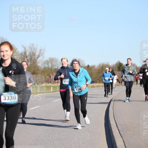 06.04.2025 - 44. Internationalen Wilhelmsburger Insellauf Jannik Wohlers http://msf.ph/oto/7616439 06.04.2025 09:38:13 Laufen 3330, 4141, 434, 3029 meine-sportfotos.de