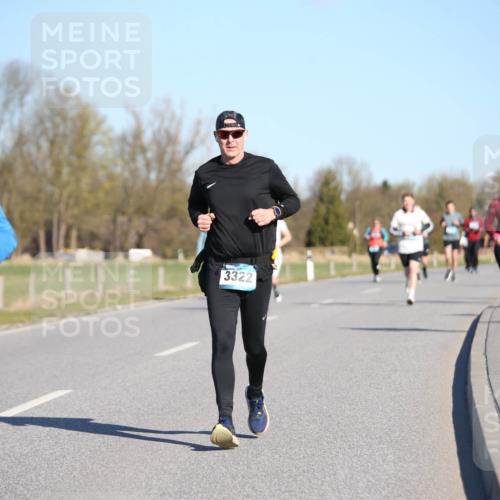 06.04.2025 - 44. Internationalen Wilhelmsburger Insellauf Jannik Wohlers http://msf.ph/oto/7616486 06.04.2025 09:38:24 Laufen 4266, 3322 meine-sportfotos.de