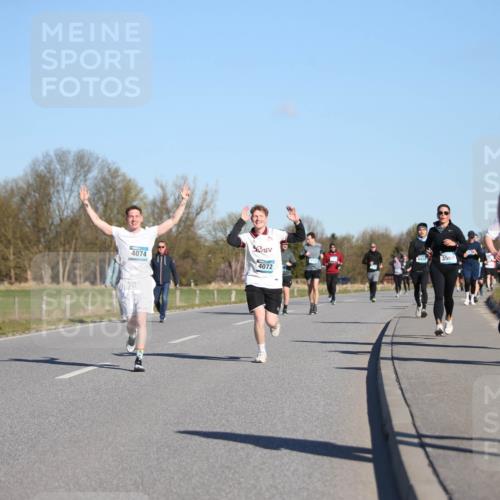 06.04.2025 - 44. Internationalen Wilhelmsburger Insellauf Jannik Wohlers http://msf.ph/oto/7616502 06.04.2025 09:38:31 Laufen 4074, 4408, 3569, 4072, 520 meine-sportfotos.de