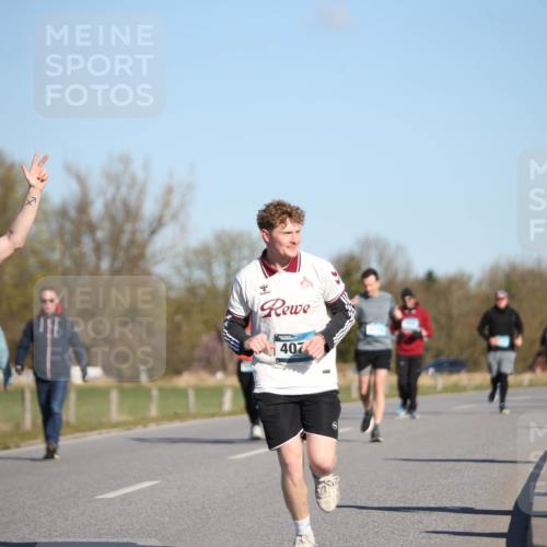 06.04.2025 - 44. Internationalen Wilhelmsburger Insellauf Jannik Wohlers http://msf.ph/oto/7616505 06.04.2025 09:38:32 Laufen 4074, 407, 356 meine-sportfotos.de
