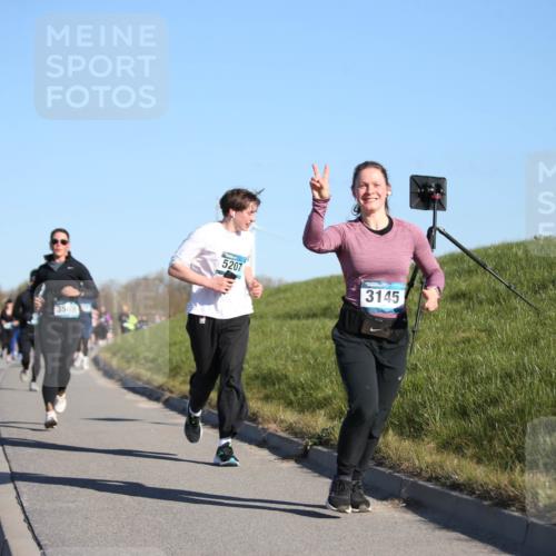06.04.2025 - 44. Internationalen Wilhelmsburger Insellauf Jannik Wohlers http://msf.ph/oto/7616513 06.04.2025 09:38:34 Laufen 3569, 5207, 3145 meine-sportfotos.de
