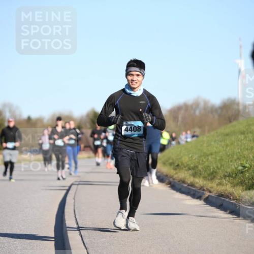 06.04.2025 - 44. Internationalen Wilhelmsburger Insellauf Jannik Wohlers http://msf.ph/oto/7616531 06.04.2025 09:38:38 Laufen 4408 meine-sportfotos.de
