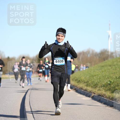 06.04.2025 - 44. Internationalen Wilhelmsburger Insellauf Jannik Wohlers http://msf.ph/oto/7616533 06.04.2025 09:38:38 Laufen 4408 meine-sportfotos.de