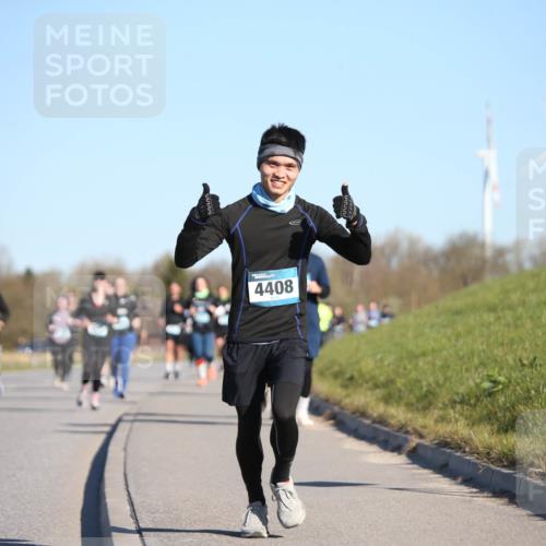 06.04.2025 - 44. Internationalen Wilhelmsburger Insellauf Jannik Wohlers http://msf.ph/oto/7616535 06.04.2025 09:38:38 Laufen 4408 meine-sportfotos.de