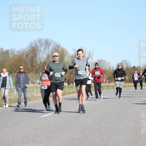 06.04.2025 - 44. Internationalen Wilhelmsburger Insellauf Jannik Wohlers http://msf.ph/oto/7616541 06.04.2025 09:38:40 Laufen 3384, 4379, 4383, 3926 meine-sportfotos.de