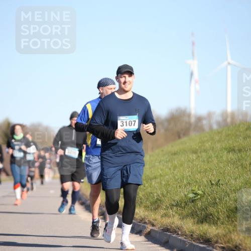 06.04.2025 - 44. Internationalen Wilhelmsburger Insellauf Jannik Wohlers http://msf.ph/oto/7616548 06.04.2025 09:38:42 Laufen 3200, 3107 meine-sportfotos.de